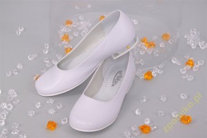Buty komunijne 810