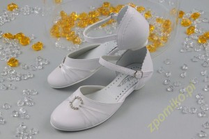 Buty komunijne 710