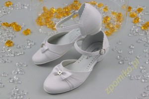 Buty komunijne 702