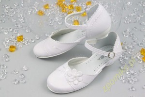 Buty komunijne 142