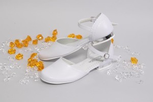 Buty komunijne 600